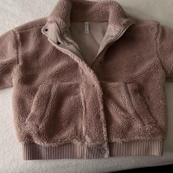 Alo Yoga Sherpa Varsity Jacket in Dusty Pink (Rose Mauve Pink Color) Size Medium - Picture 2 of 11